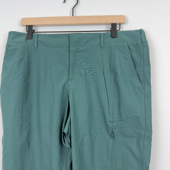 Kirkland Signature Ladies Travel Pant, Size 12 - Picture 2 of 6